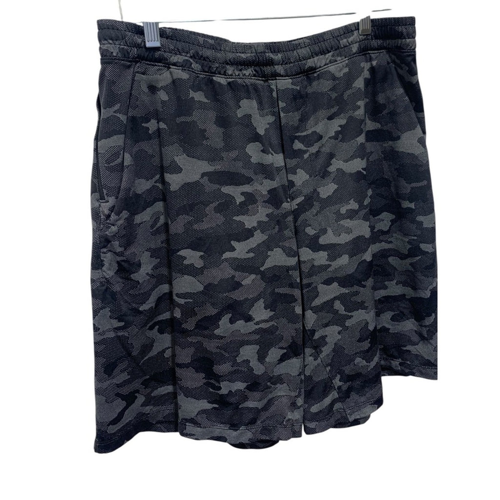 Lululemon Men's Training Shorts Camo Black Gray Athletic Gym Workout