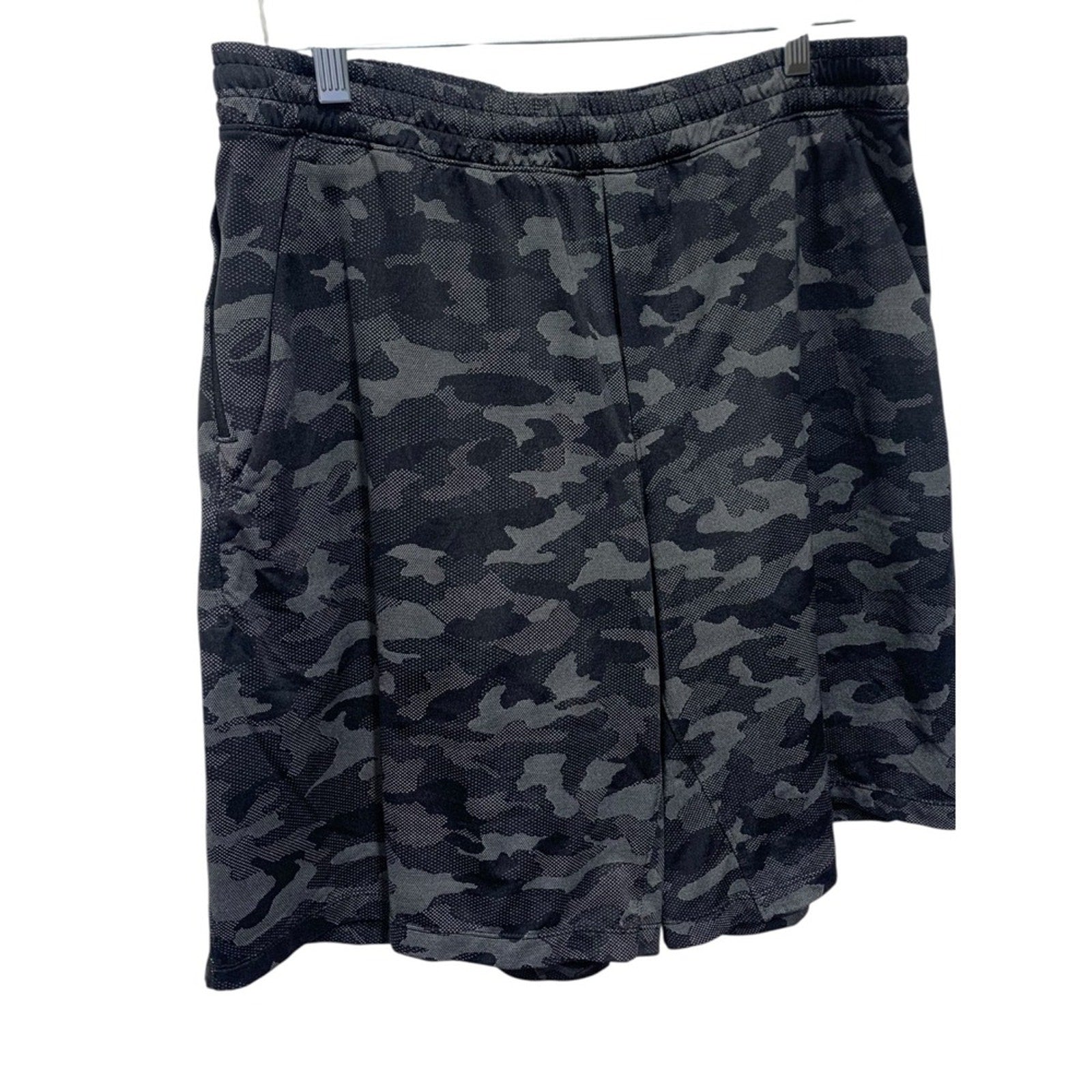 Lululemon Men's Training Shorts Camo Black Gray Athletic Gym Workout