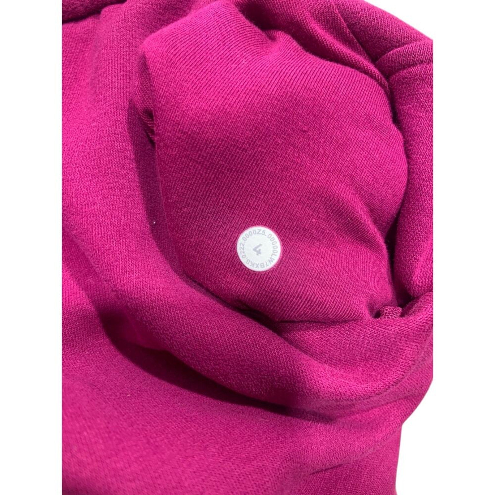 Lululemon Loungeful High-Rise Short 7" Magenta Purple SZ 4‎