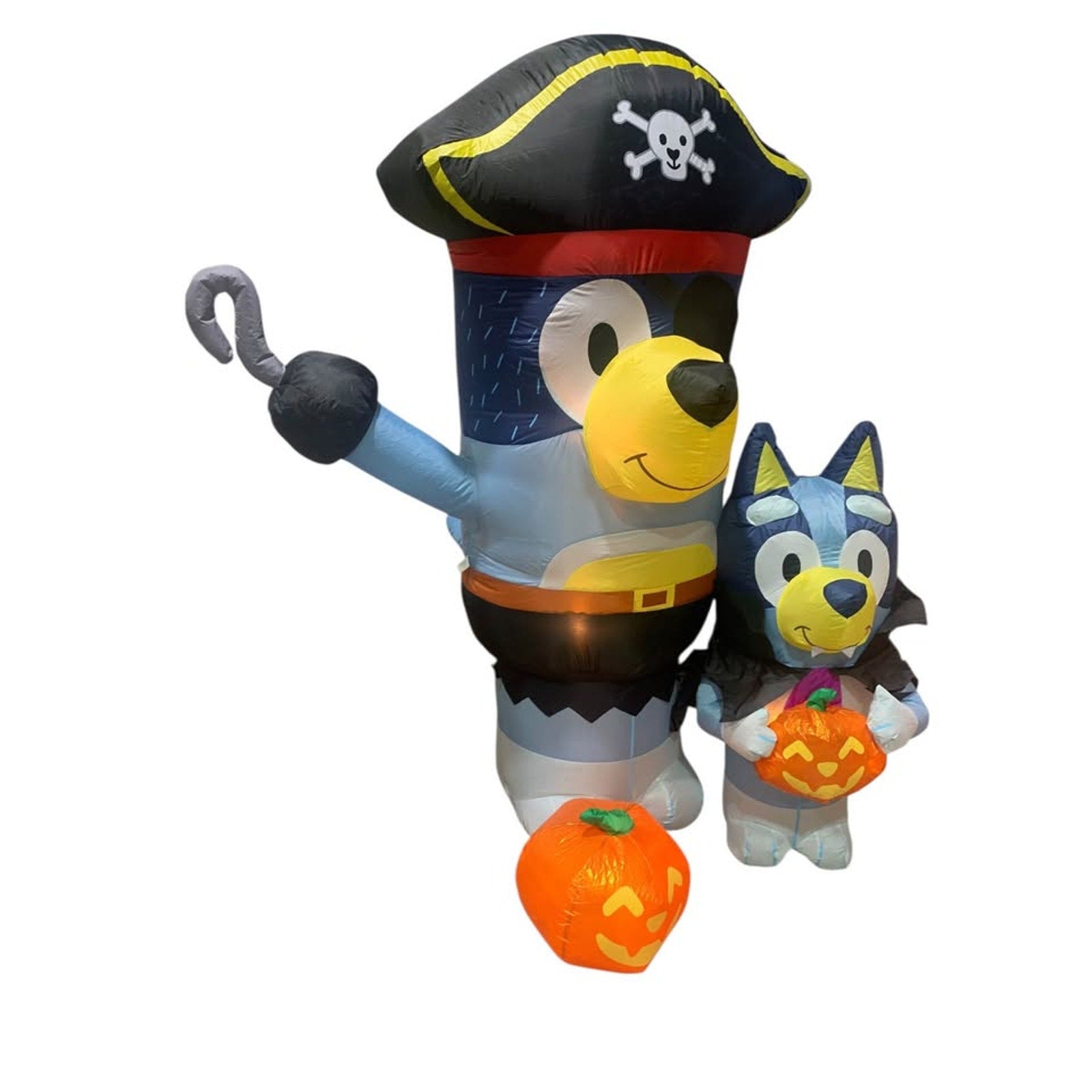 Bluey Halloween yard blow up lighted bluey family