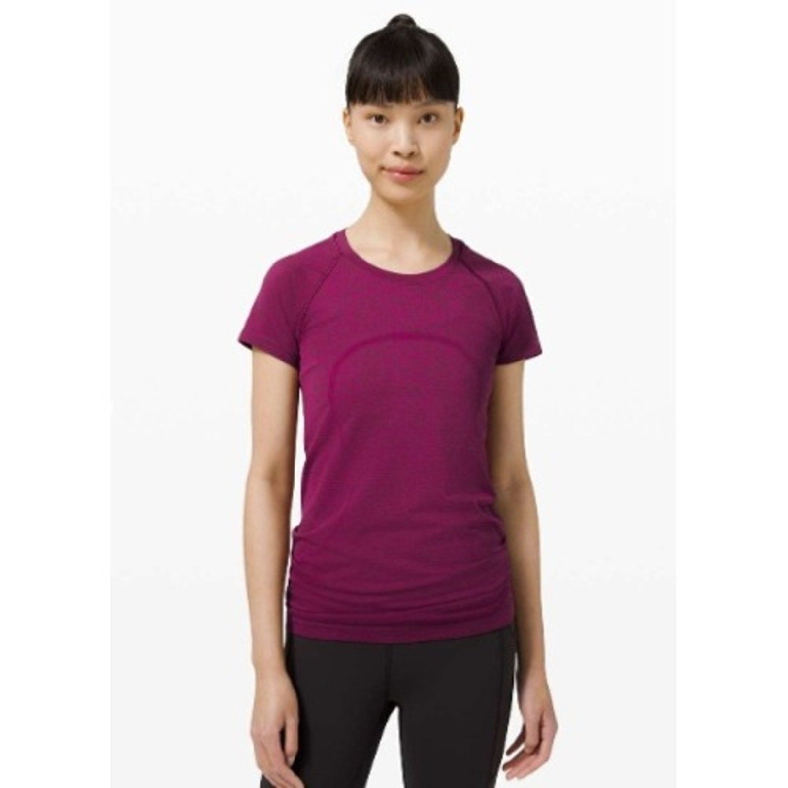 Lululemon Swiftly Tech Short Sleeve 2.0
Ripened Raspberry / Red Merlot sz 4