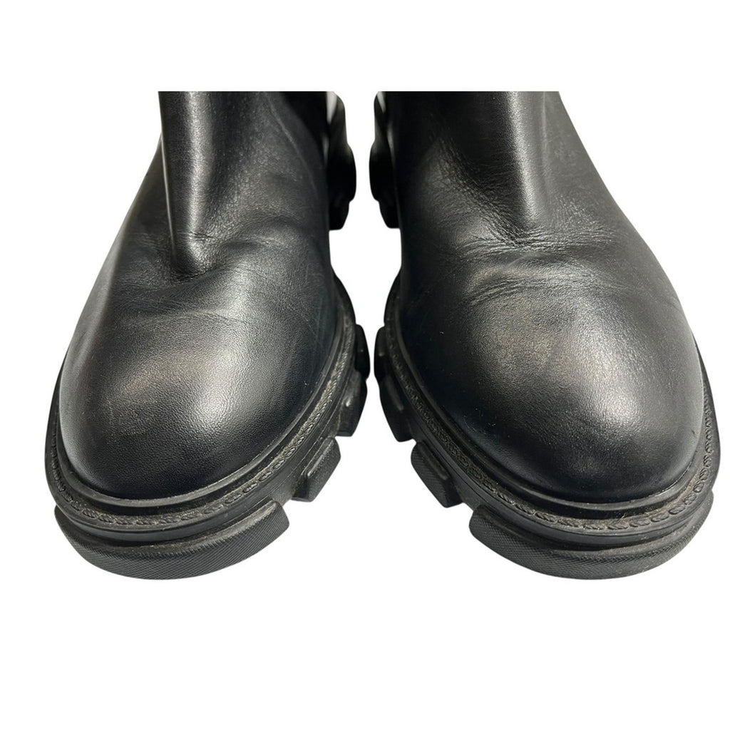 Michael Kors Ridley Lug Sole Chelsea Bootie - black leather Size 7M