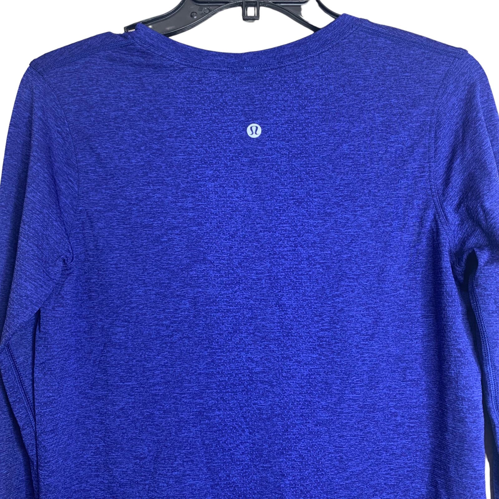 Lululemon Swiftly Breathe Long sleeve Women Blue SZ 4