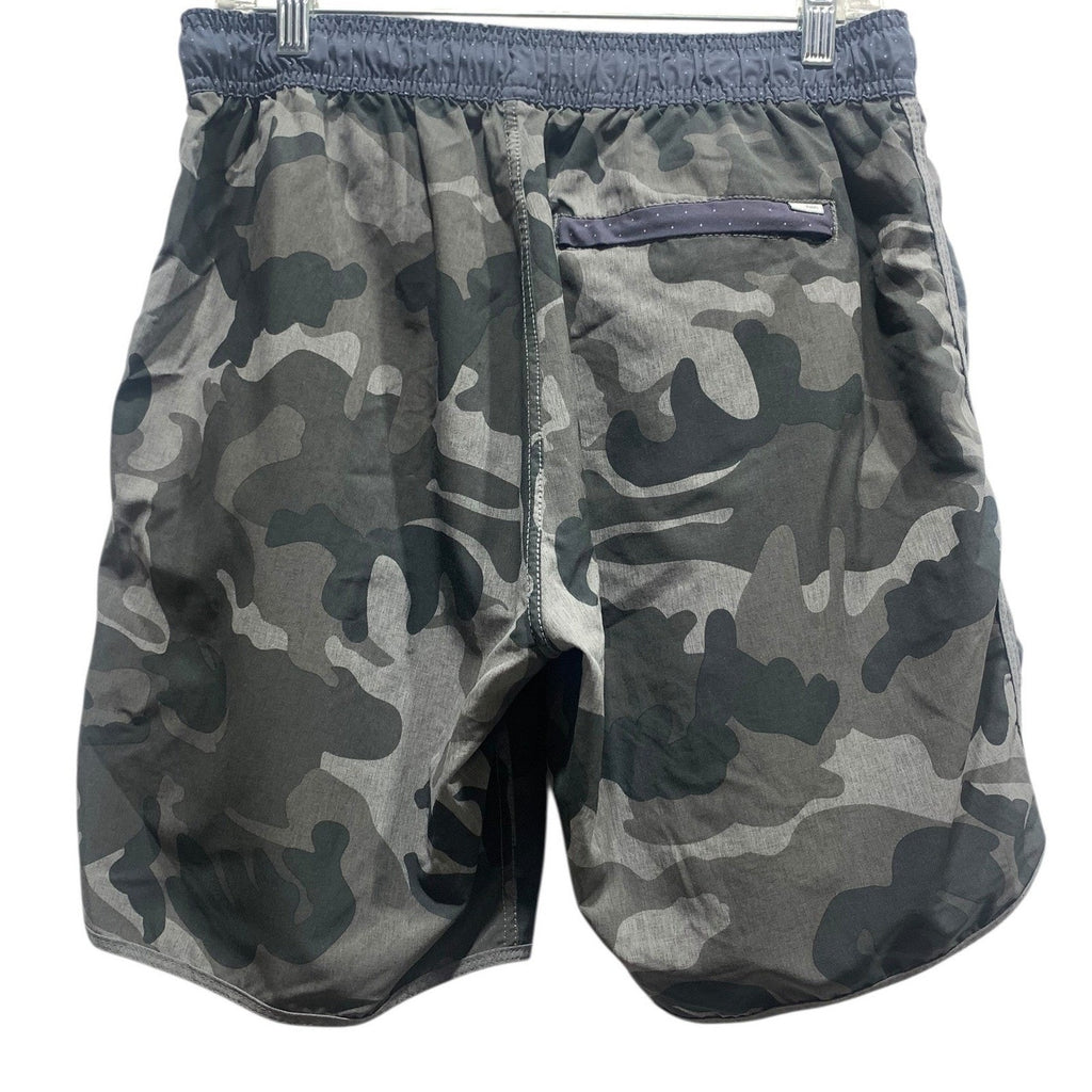 Vuori Banks Shorts Mens Grey Charcoal Camo Hybrid Boardshorts Size Medium 7.5in