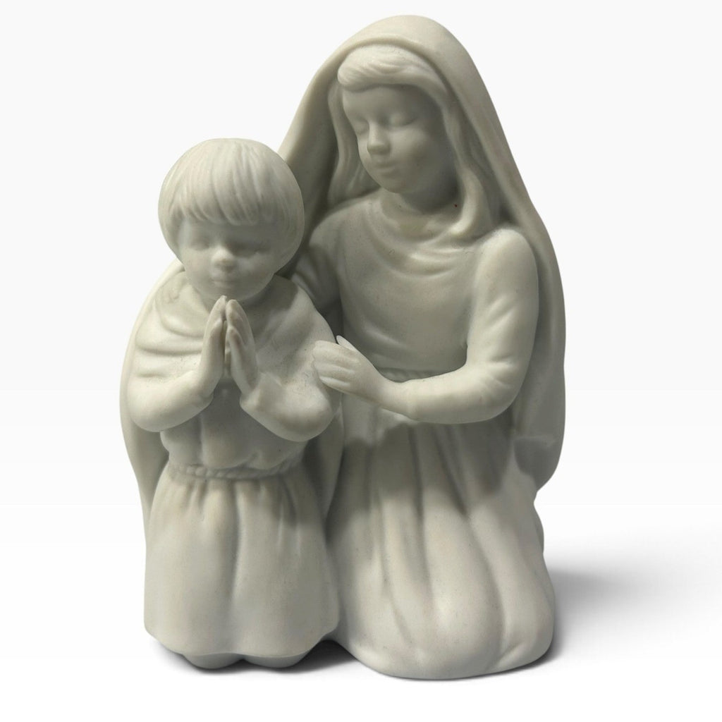Avon Nativity Collectibles 10th Anniversary Mother and Child Figurine 1991 Rare