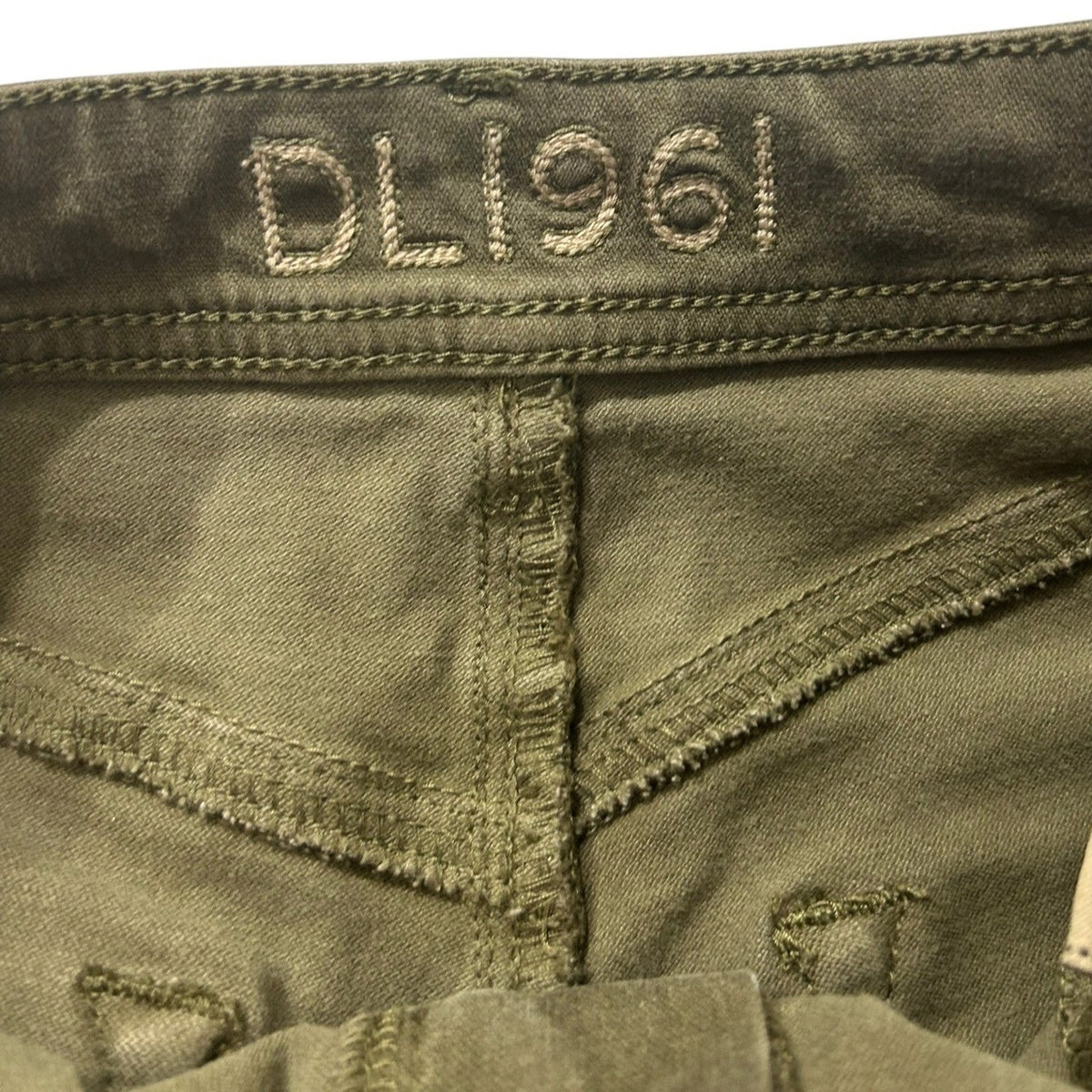 DL1961 Nina High Rise Skinny Pants Olive Green 4-Way Stretch Size 31 UTILITY MIN