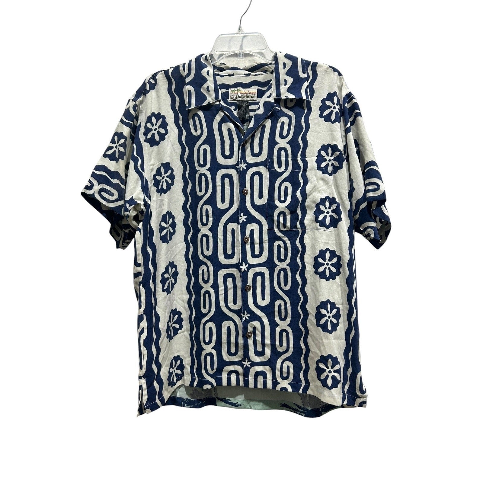 Patagonia Pataloha Mens Seas Medium Blue White Floral Graphic Hawaiian Shirt