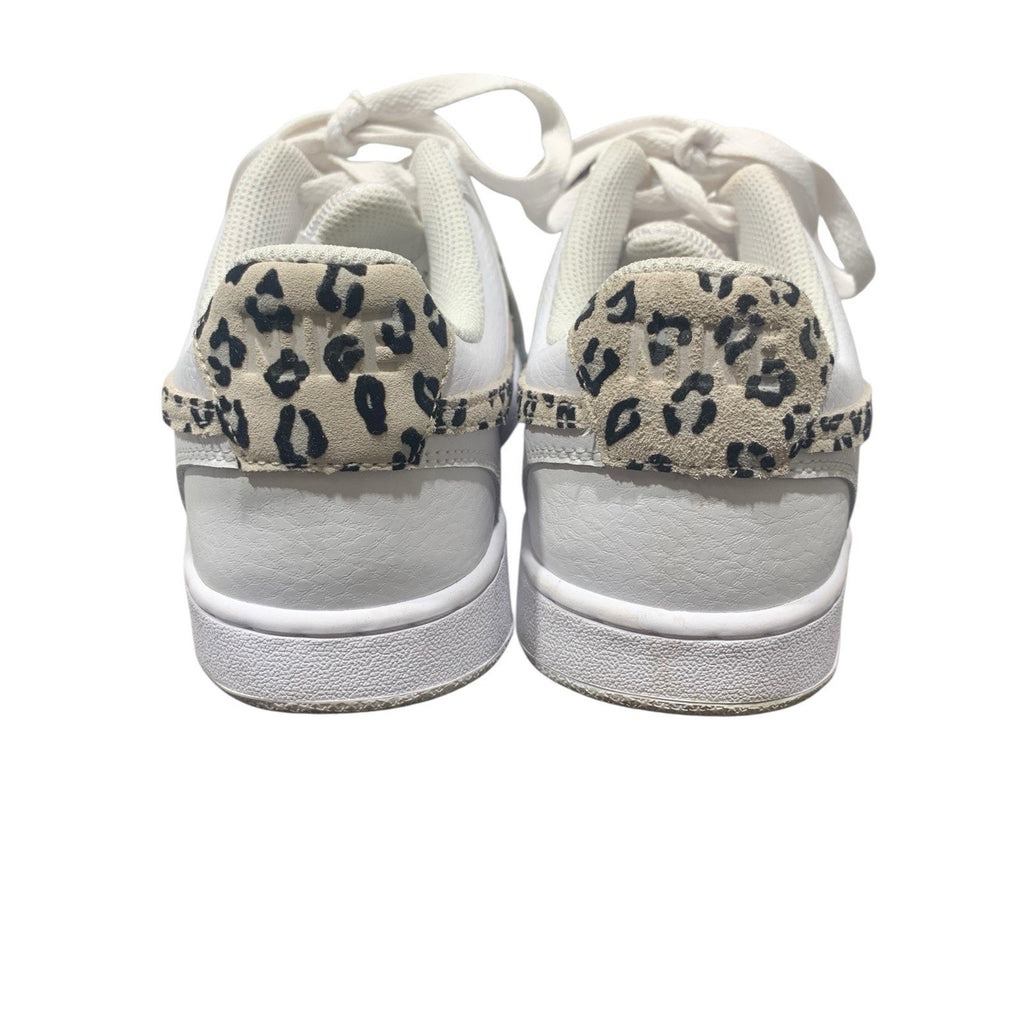 Nike Court Vision Lo Womens Sneakers Size 8 White DD9665-100 Animal Print