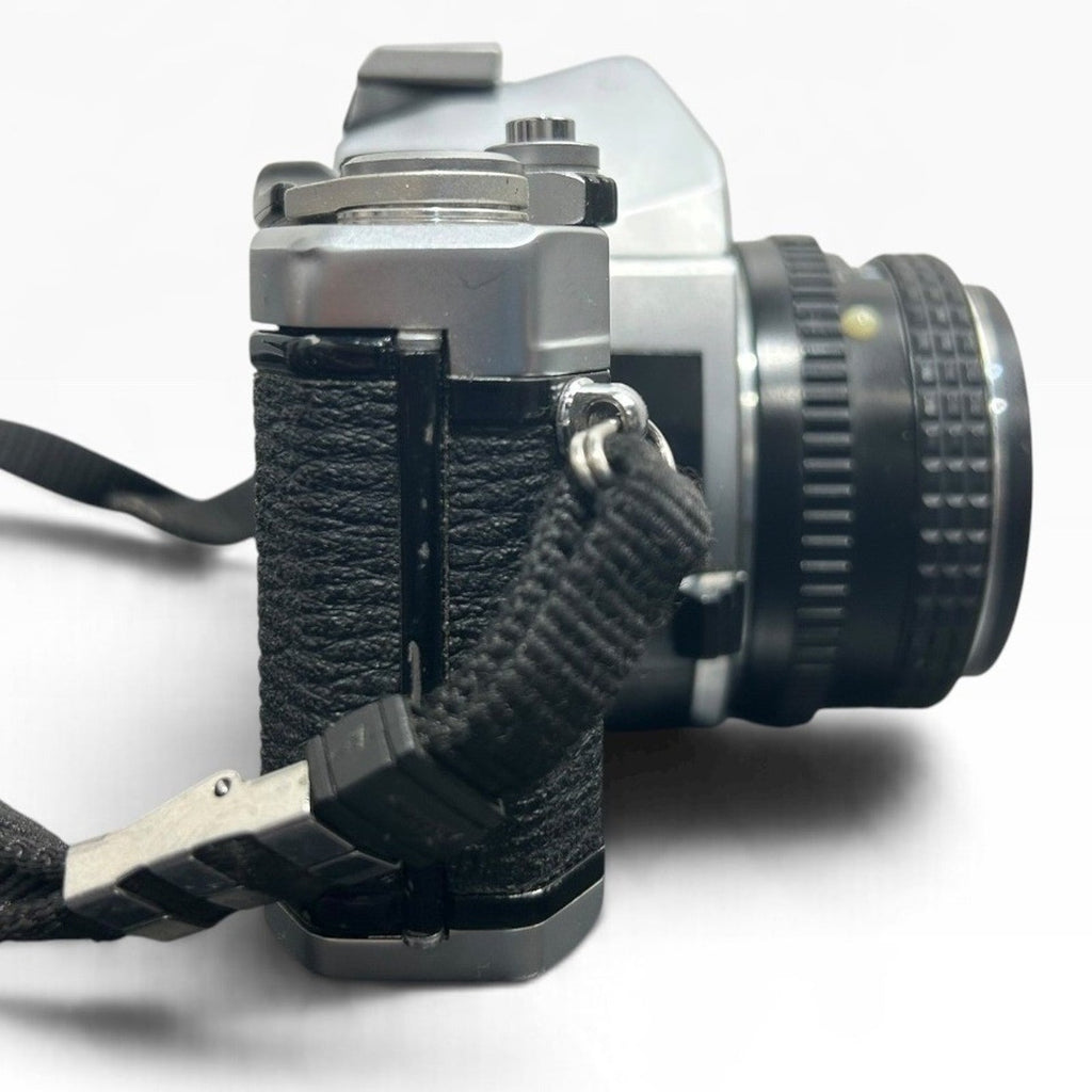 Tested Pentax MX 35mm SLR Film Camera SMC Pentax-M 50mm f/2 Lens Vivitar Flash