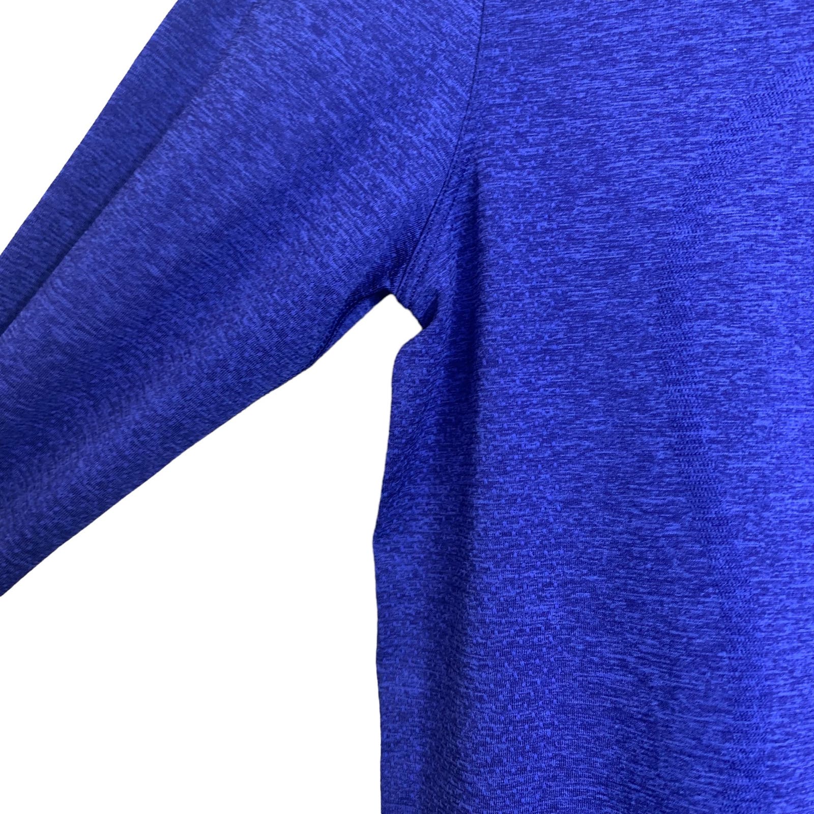 Lululemon Swiftly Breathe Long sleeve Women Blue SZ 4