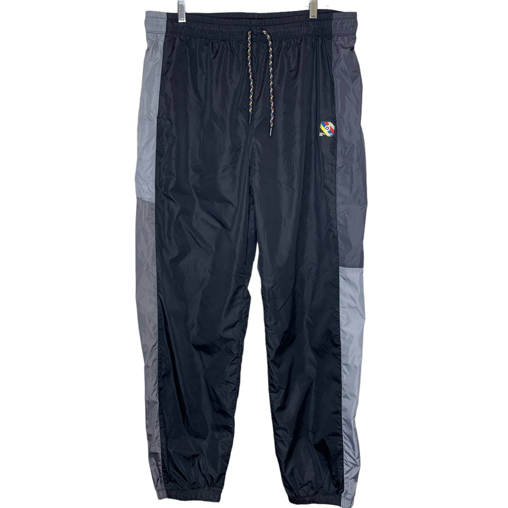 Peloton Black Gray Track Pant Windbreaker Workout Pants Womens SZ XL NWT