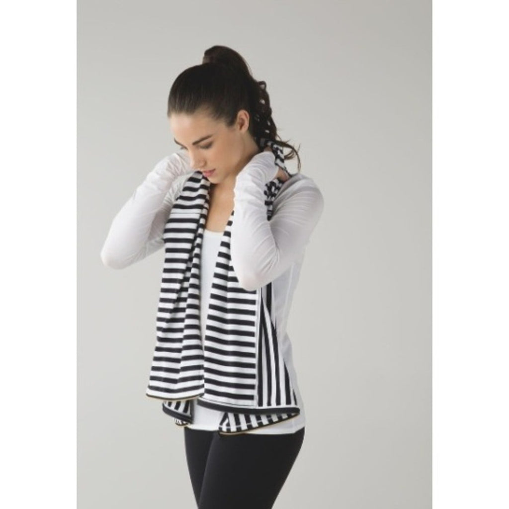 Lululemon Vinyasa Scarf *Zips Apex Stripe Black White