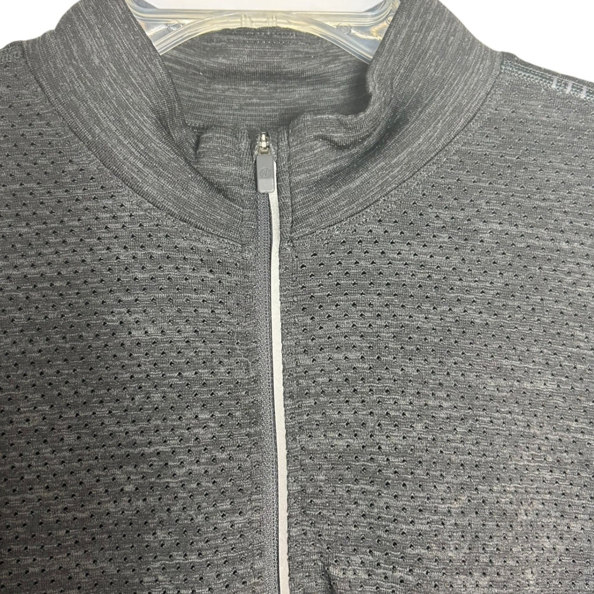 Lululemon Metal Vent Tech Half Zip Pullover Mens Medium Gray Heather Long Sleeve