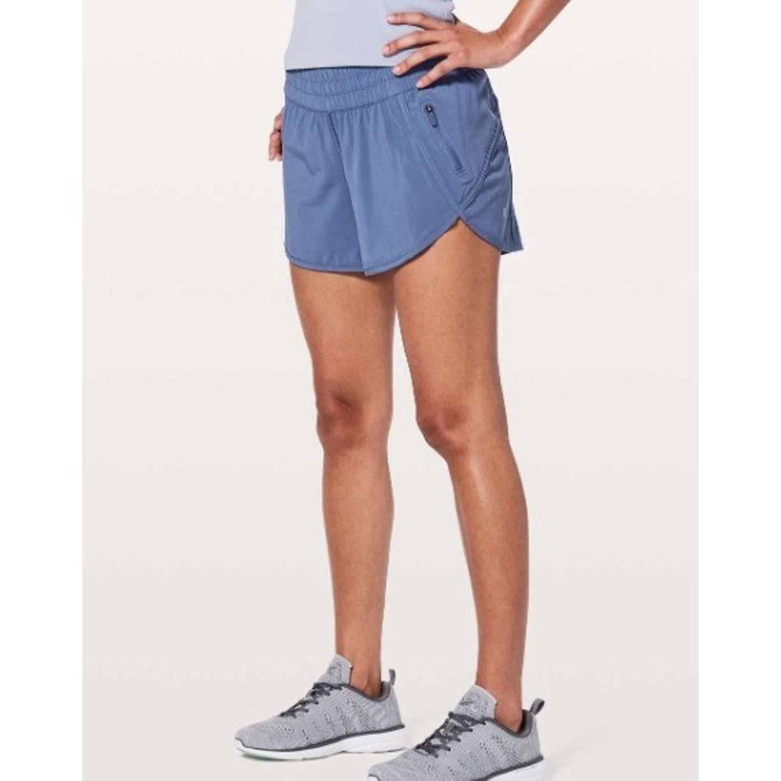 Lululemon Tracker Short V 4" Brilliant Blue Smocked Waist Athletic Shorts 4 gym