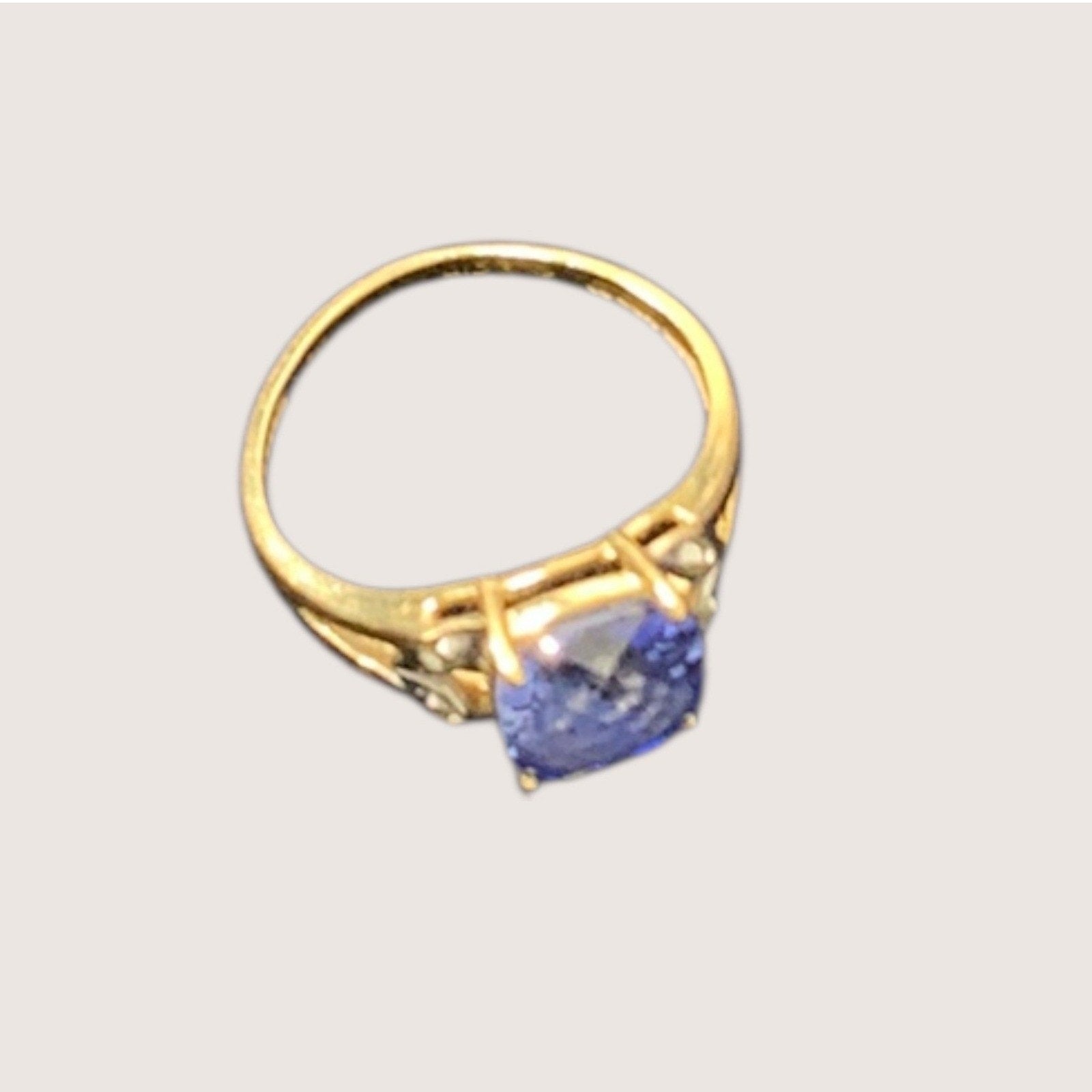 Vintage 10K Yellow Gold Blue Cushion Checkerboard Stone Ring Size 7 US 2.1g