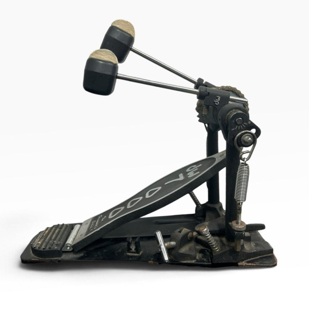 DW 7000 Double Bass Master Primary Kick Drum Pedal with 2 Beaters Instrument