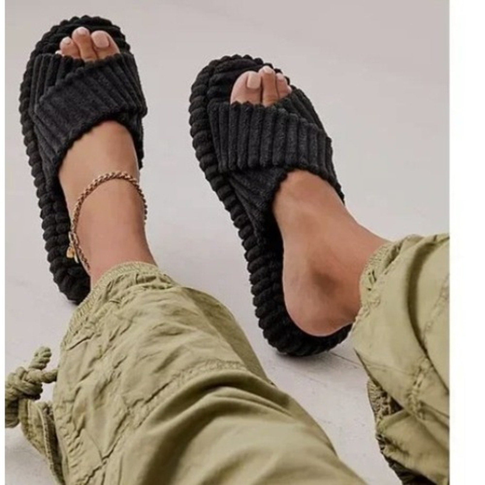 FREE PEOPLE Two Days In Ibiza Terry Slides / Black Corduroy cozy Comfort Size 6