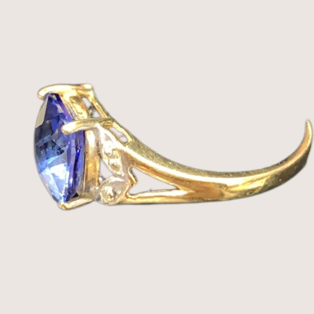 Vintage 10K Yellow Gold Blue Cushion Checkerboard Stone Ring Size 7 US 2.1g