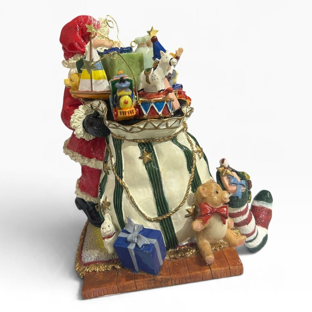Fitz and Floyd Essentials Happy Holidays Santa Stocking Holder with Box 7.5in