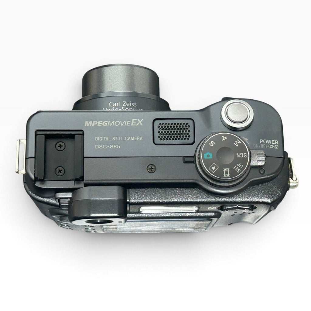 Sony Cyber-shot DSC-S85 4.1MP Digital Camera Black Carl Zeiss Bundle with Box