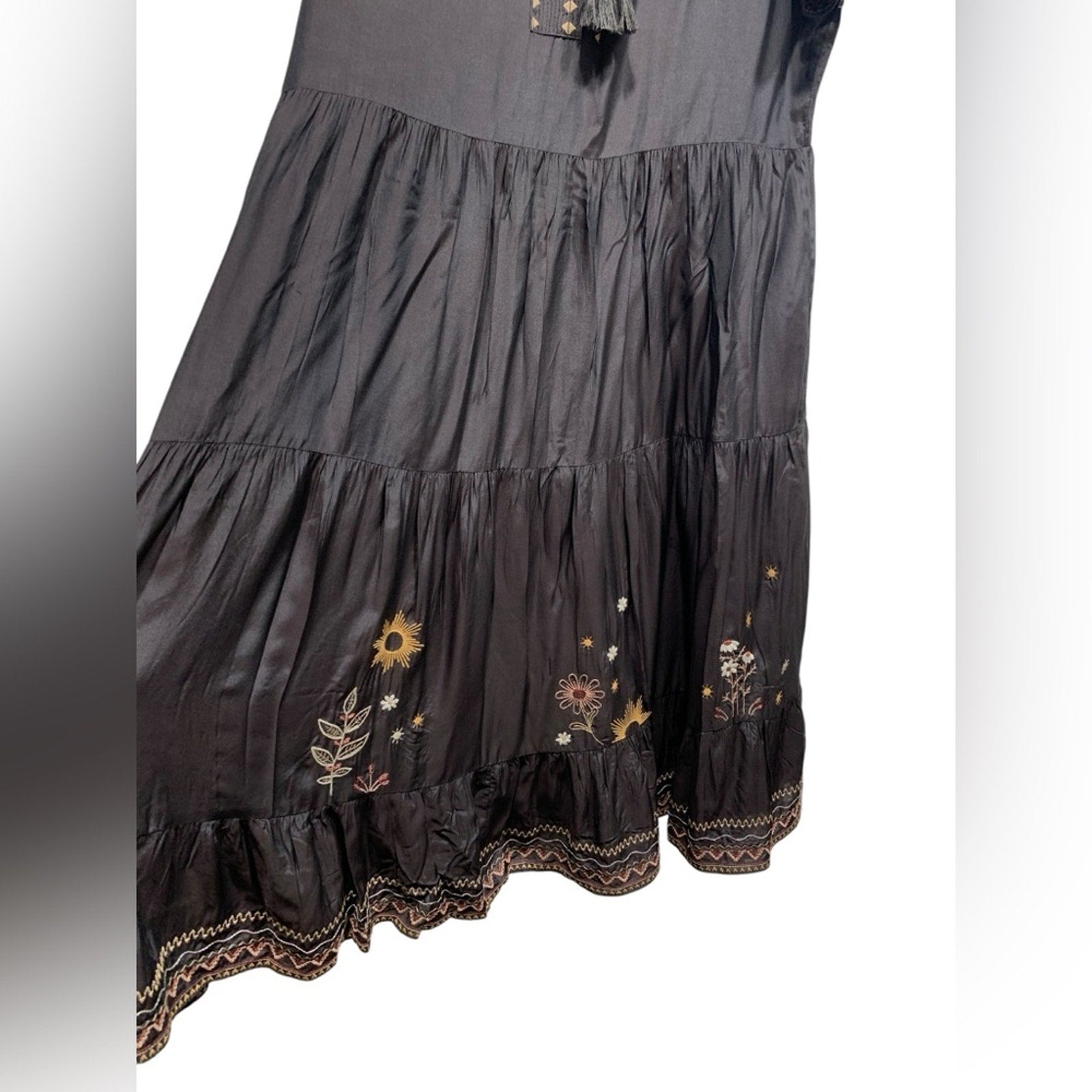 Johnny Was Calme Silk Tiered Embroidered Maxi Dr SZ M Dark Brown/Black With Slip