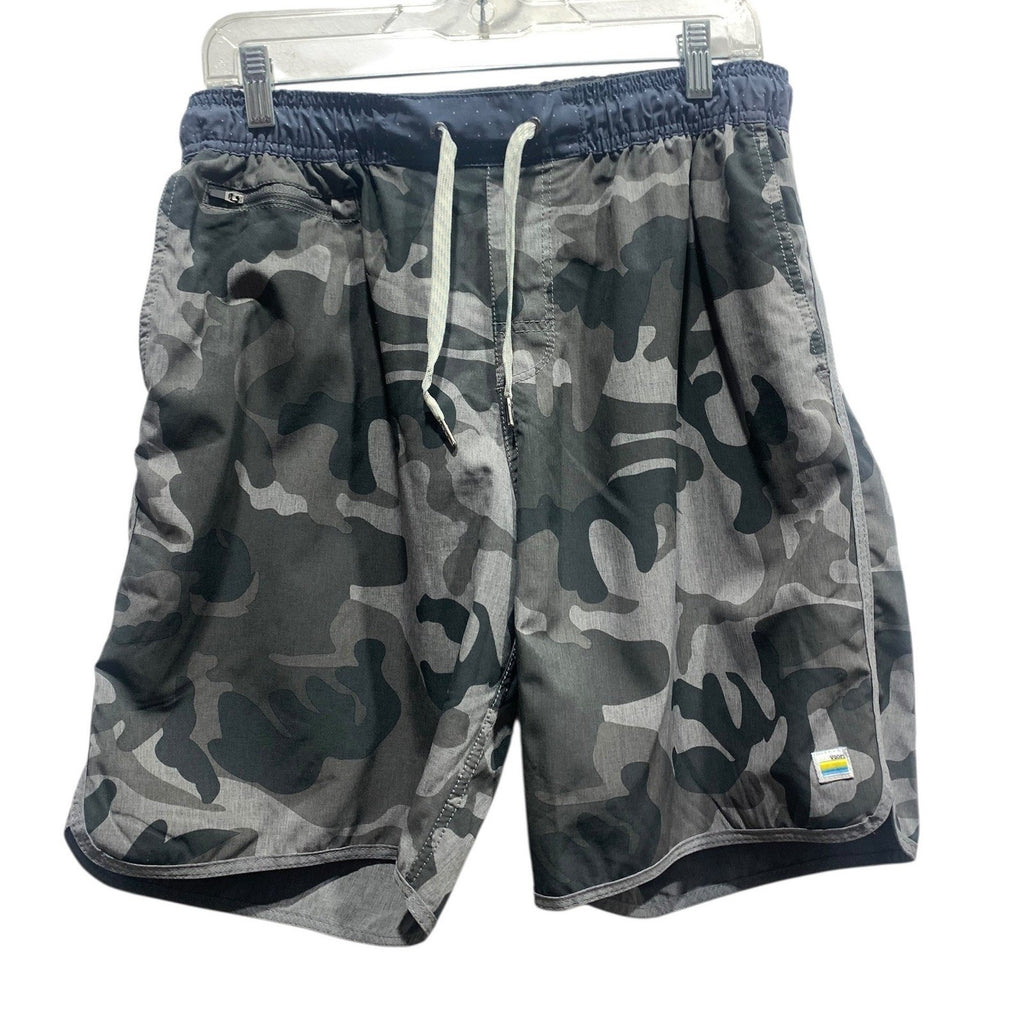 Vuori Banks Shorts Mens Grey Charcoal Camo Hybrid Boardshorts Size Medium 7.5in