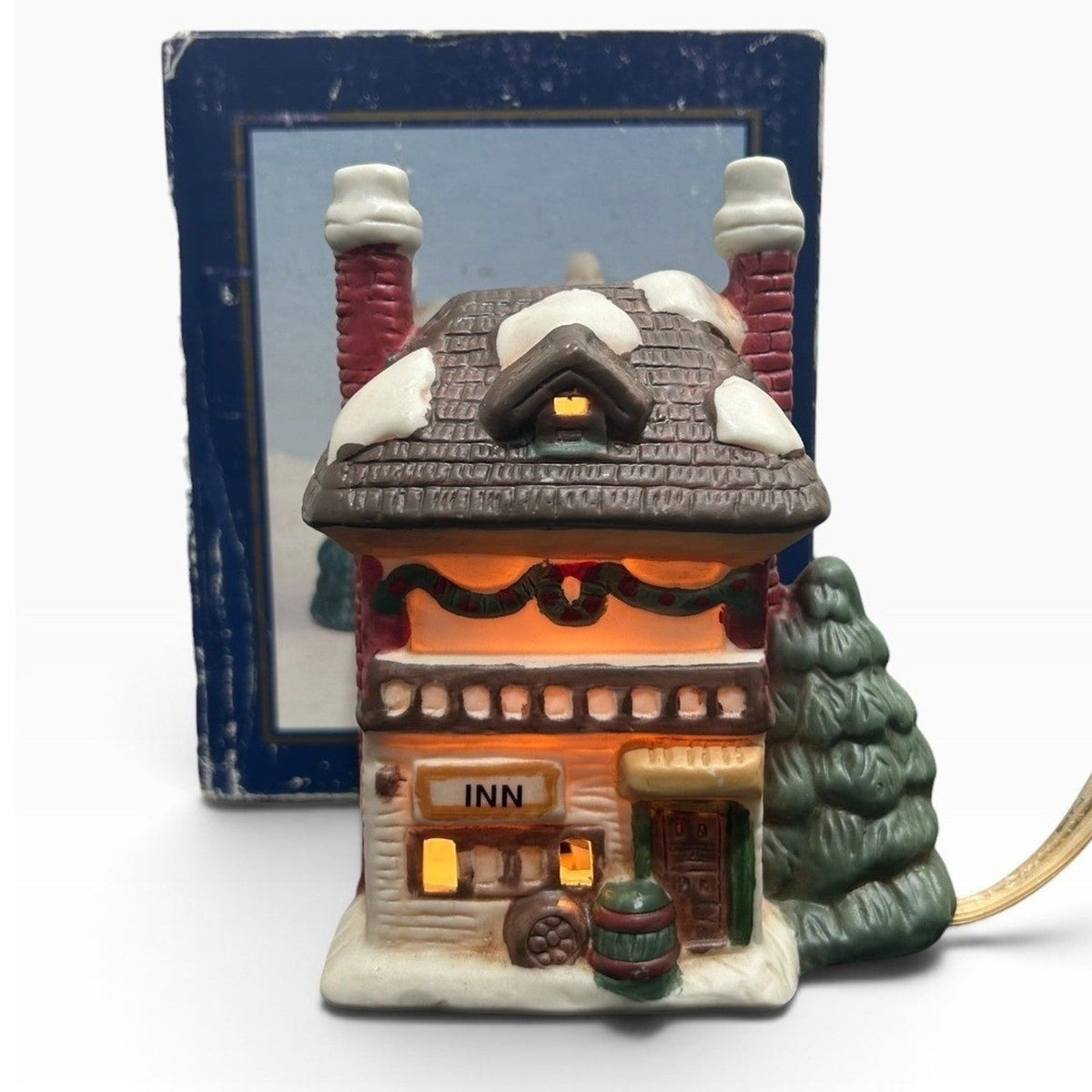 Electric Lighted Ceramic Dickens House Christmas Village Inn Snow Covered Decor