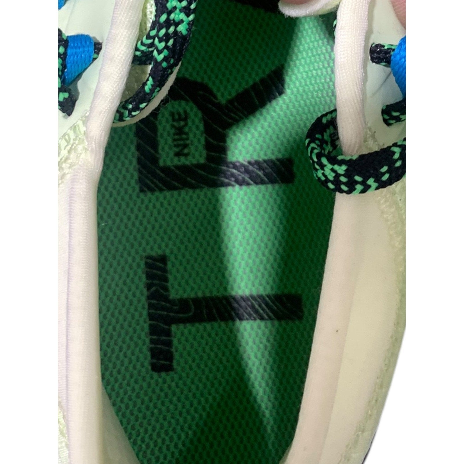 Nike Zoom Wildhorse 6 Trail Running Shoes Barely Volt Green Mens 9 BV7106-700
