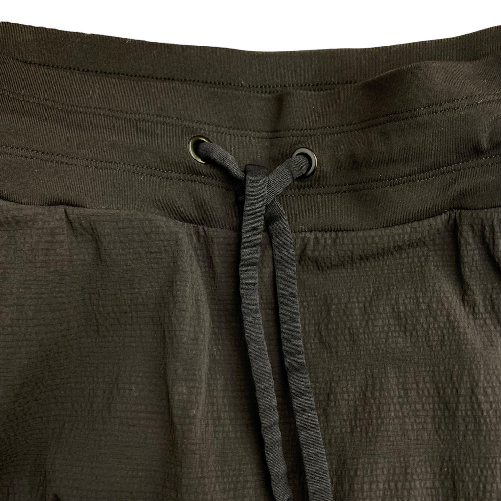 Athleta TREKKIE MID RISE SKORT Black SZ 2