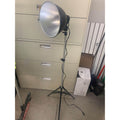 Pro master lighting with tripods, lightbulbs, and bag