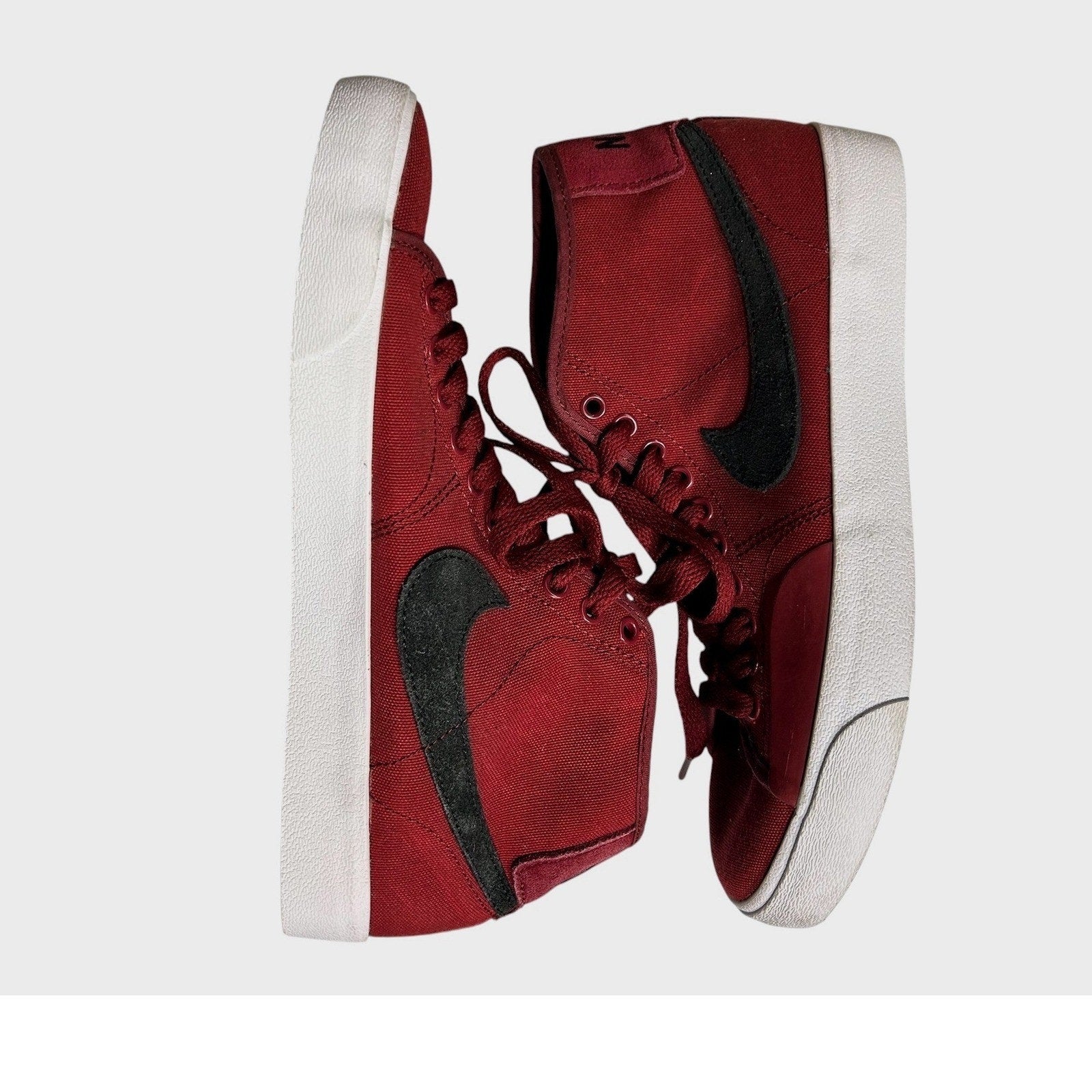 Nike Blazer Court Mid Premium SB 'Team Red' Mens 7 Womens 8.5 streetwear retro