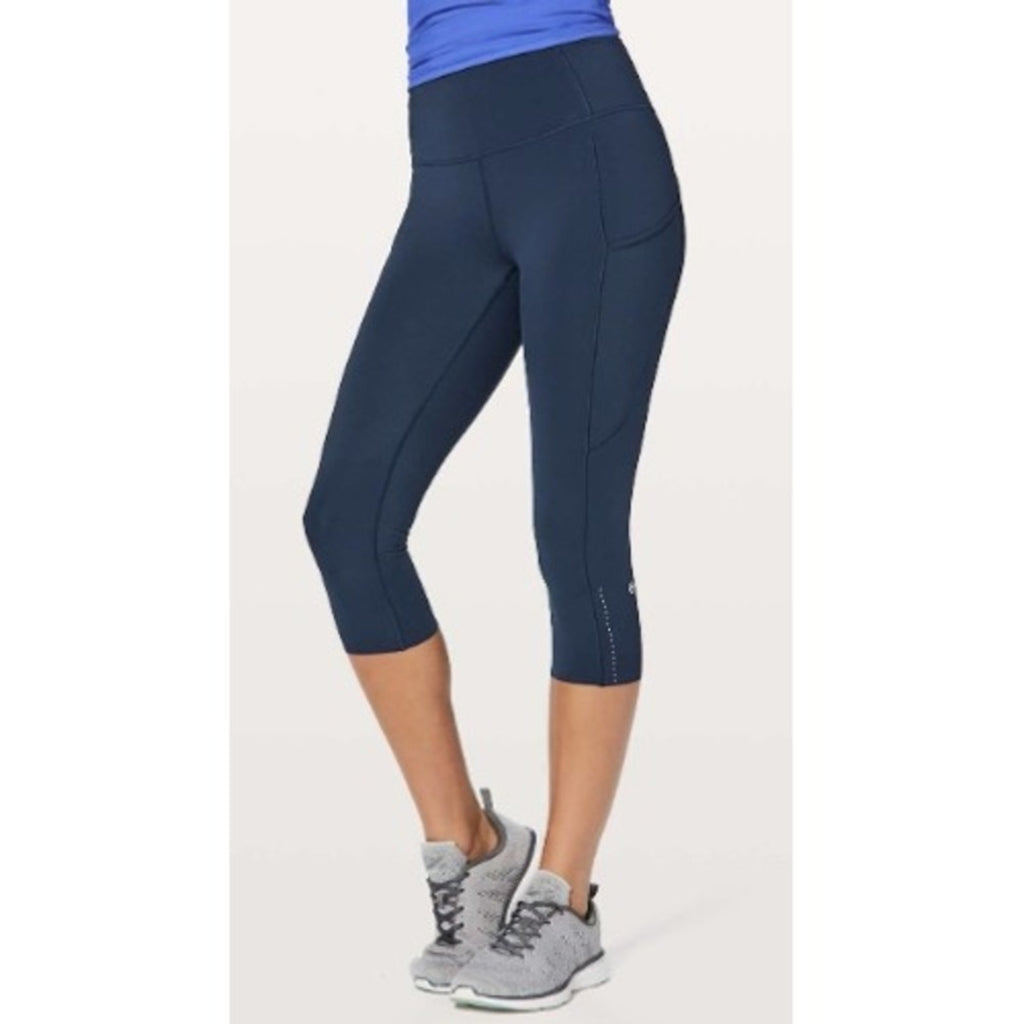Lululemon Fast & Free Crop II *Nulux 19"
True Navy (First Release) SZ 4