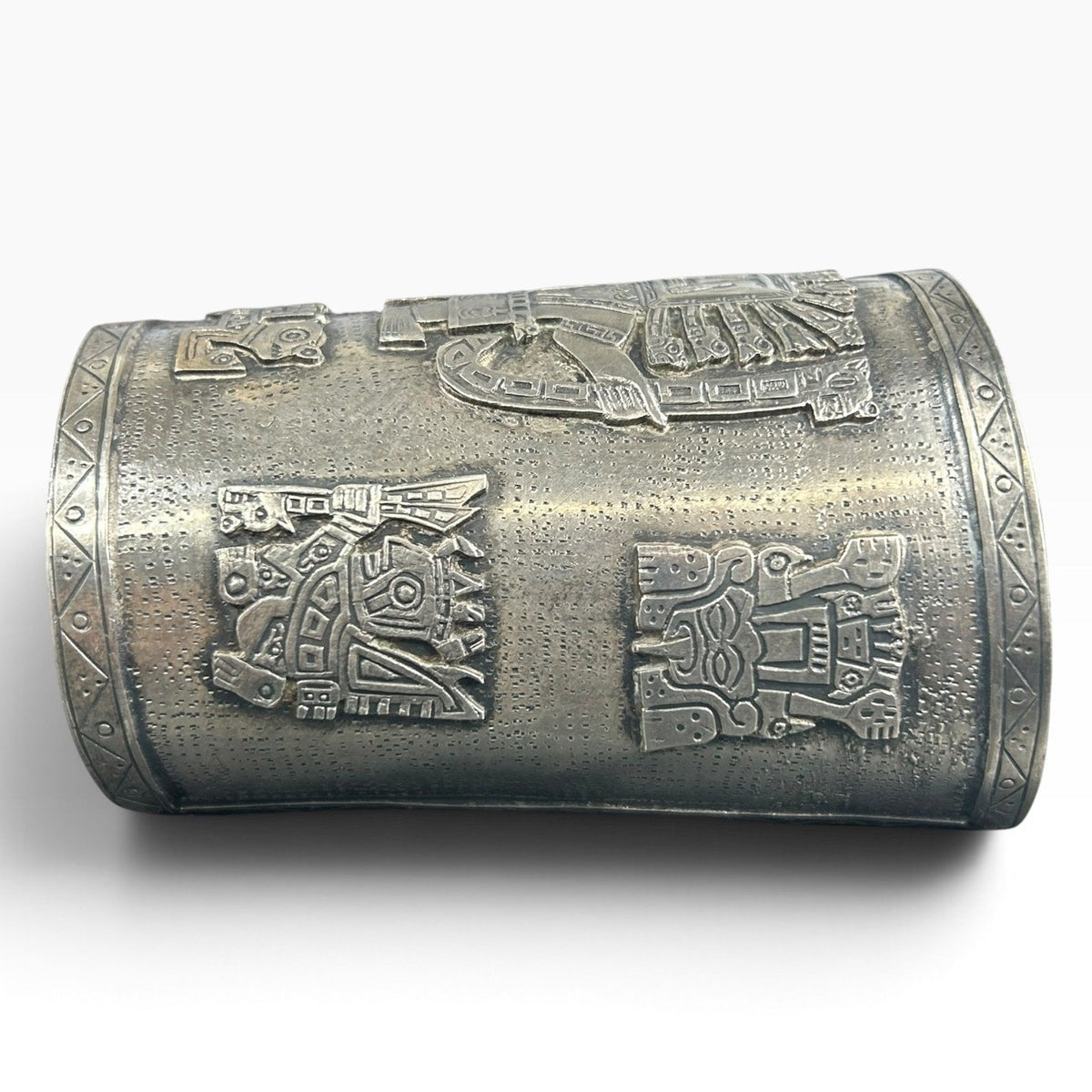 Vintage Peruvian Silver Cuff Bracelet Incan Inti Sun God Embossed 121g Patina