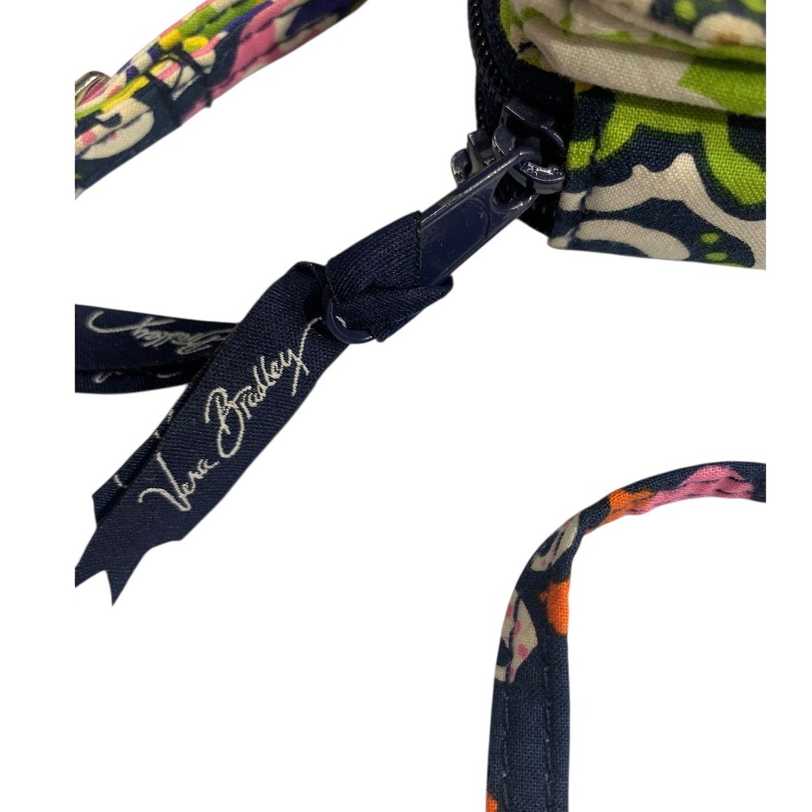 Vera Bradley Wristlet Wallet Zip Around Travel Card Holder Organizer Multi Color