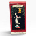 Hallmark 1995 Looney Tunes Sylvester and Tweety Hang-Togethers Ornament Set