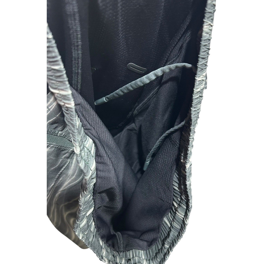 LULULEMON PACE BREAKER SHORT 9" LINED STROBOSCOPIC SMOKED SPRUS Size M active