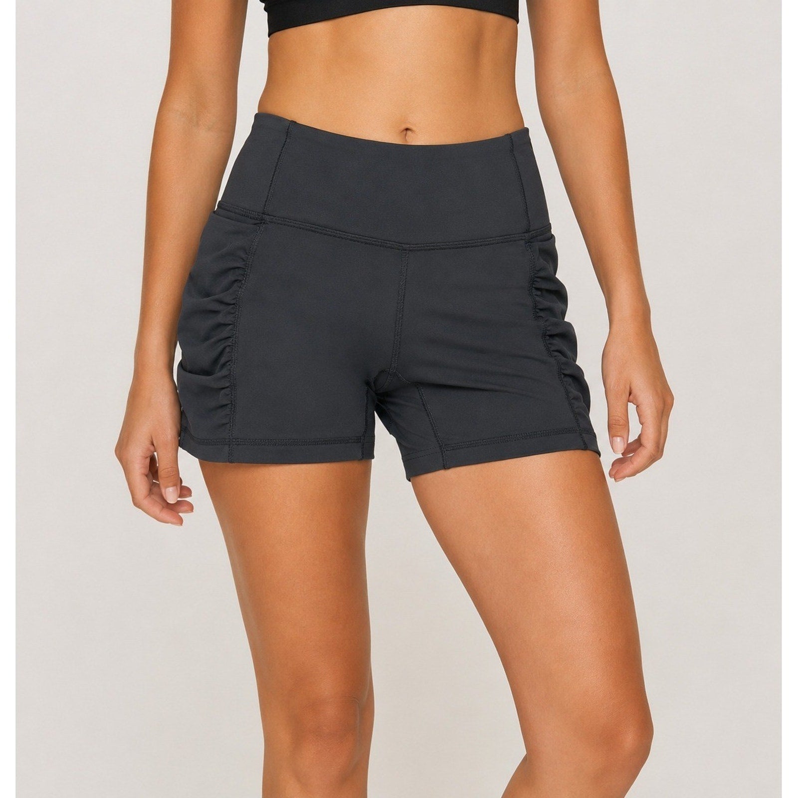 Lululemon Black Ruched Side Pocket High Rise Biker Shorts Womens Size 6