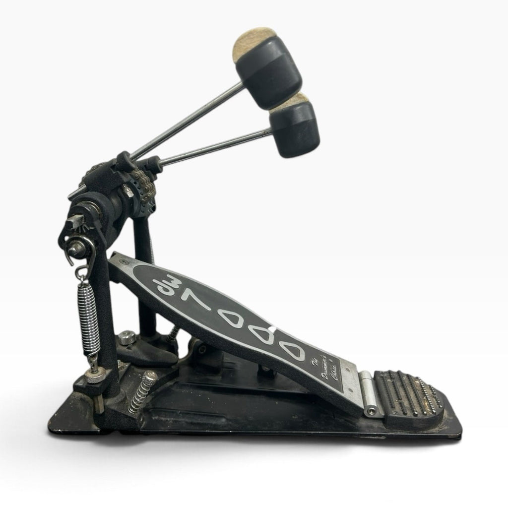 DW 7000 Double Bass Master Primary Kick Drum Pedal with 2 Beaters Instrument