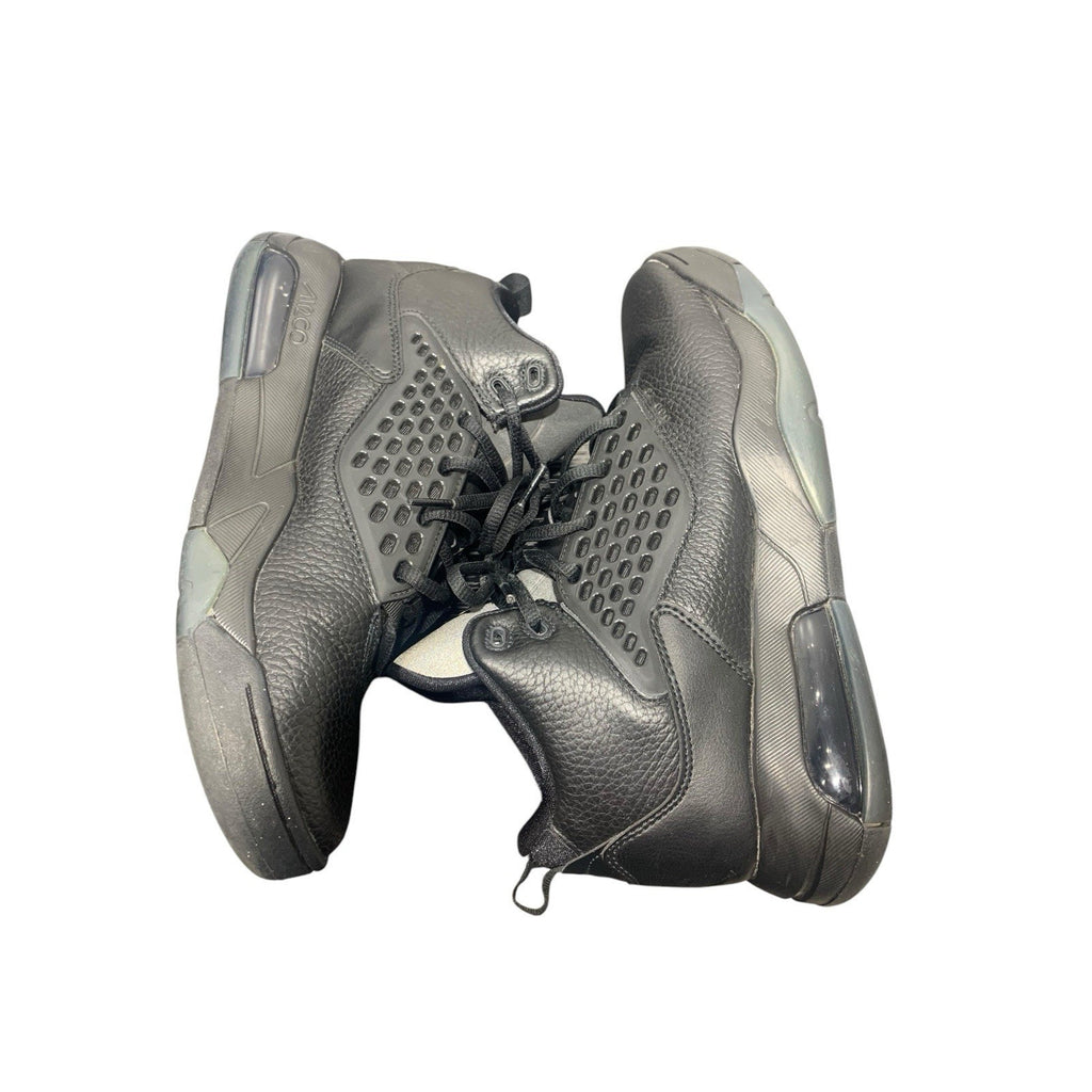 Size 13 - Jordan Maxin 200 Black Anthracite NIB sz 9