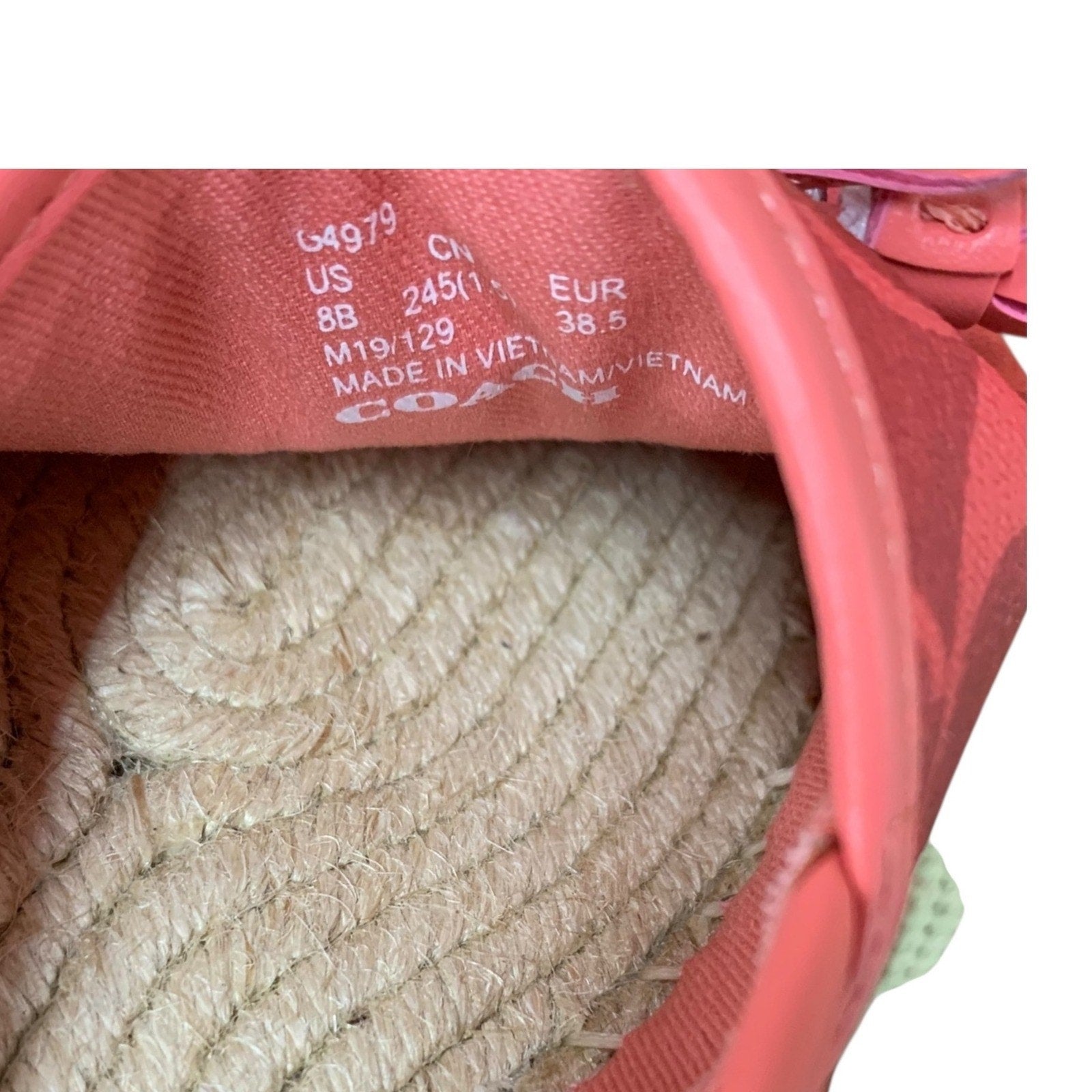 COACH Espadrille Slip On Shoes Pink Signature Espadrilles Tassel Accents SIZE 8b