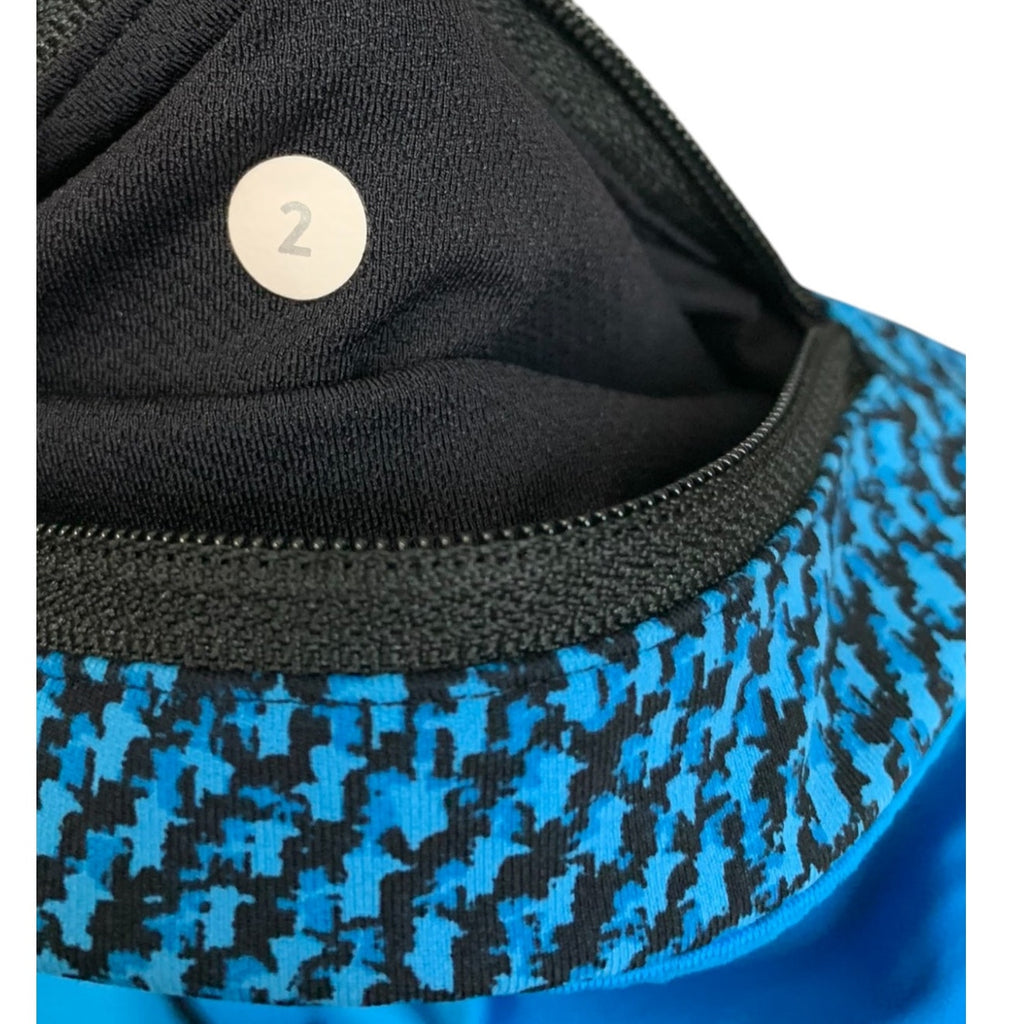 Lululemon Pace Rival Crop Scatter Star Beach Blanket Blue Black / Black SZ 2
