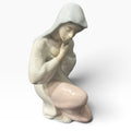 Avon Collectibles O'Brien 1992 Mother Mary Figurine Porcelain Pastel Glaze Rare