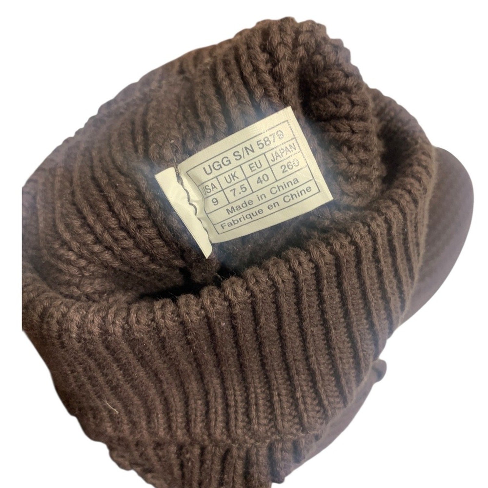 UGG Classic Argyle Knit Boots SZ 9 womens dark brown cable knit suede