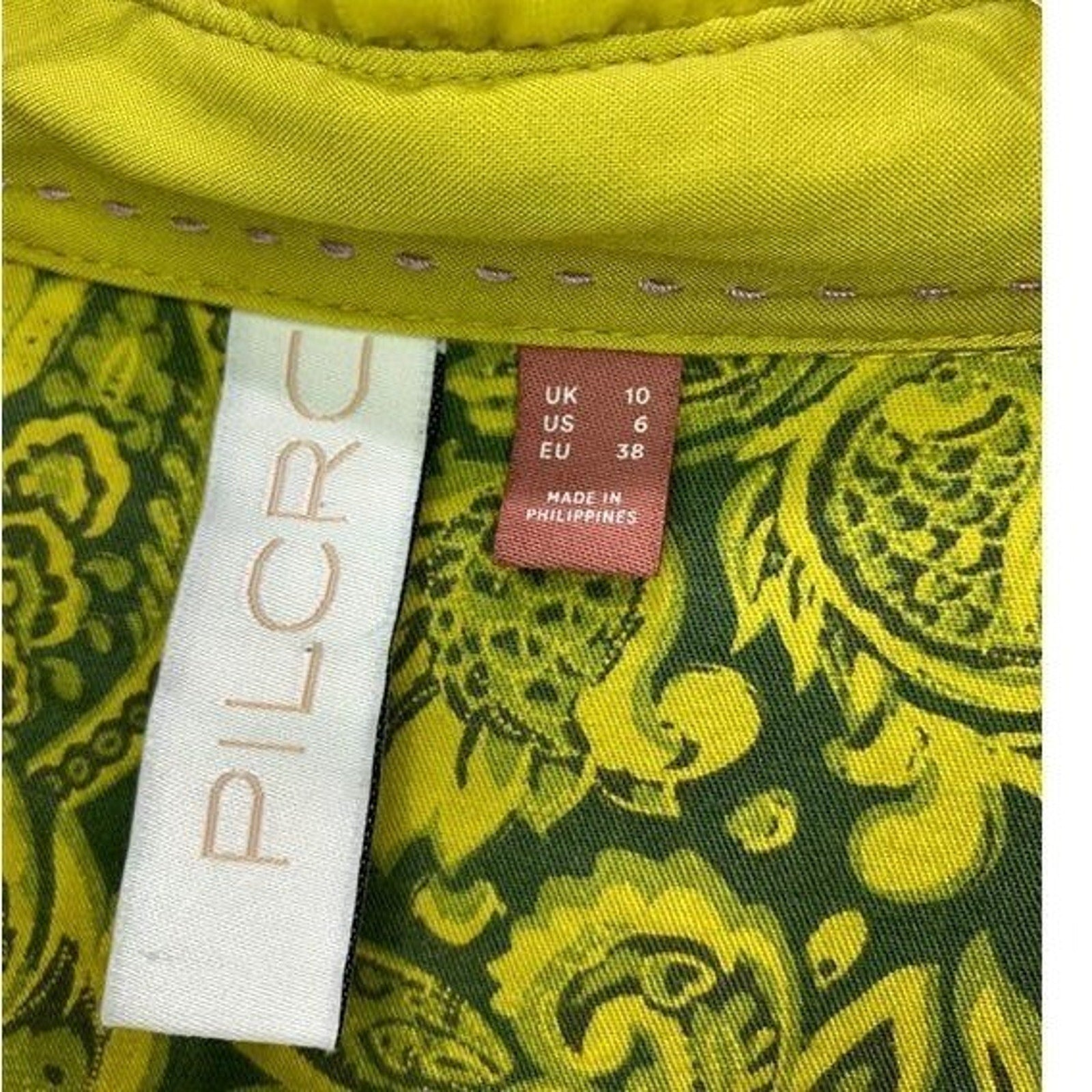 Pilcro and the Letterpress Chartreuse Green Velvet Button Down Shirt Womens 6