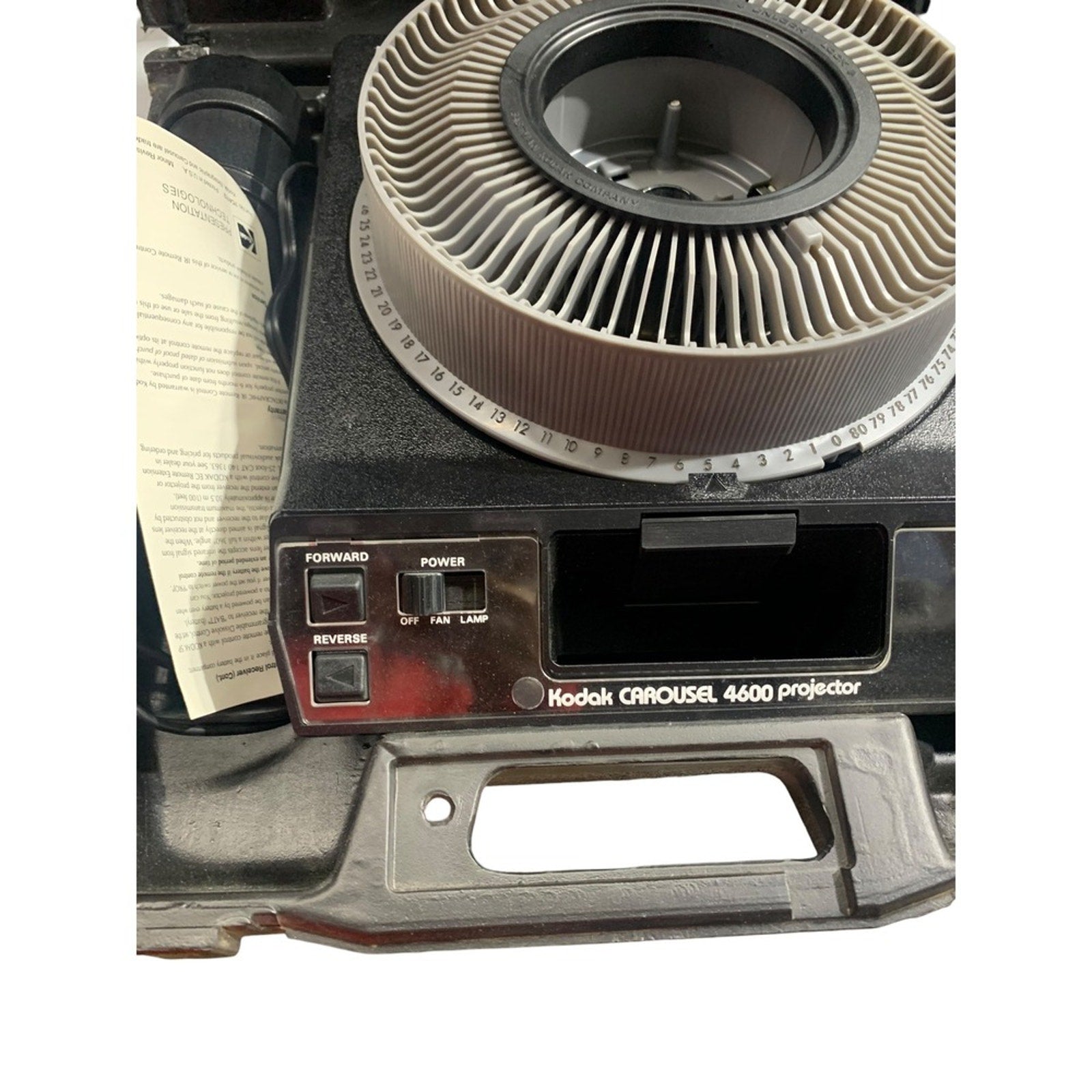Vintage Kodak Carousel 4600 Projector with Remote and Case