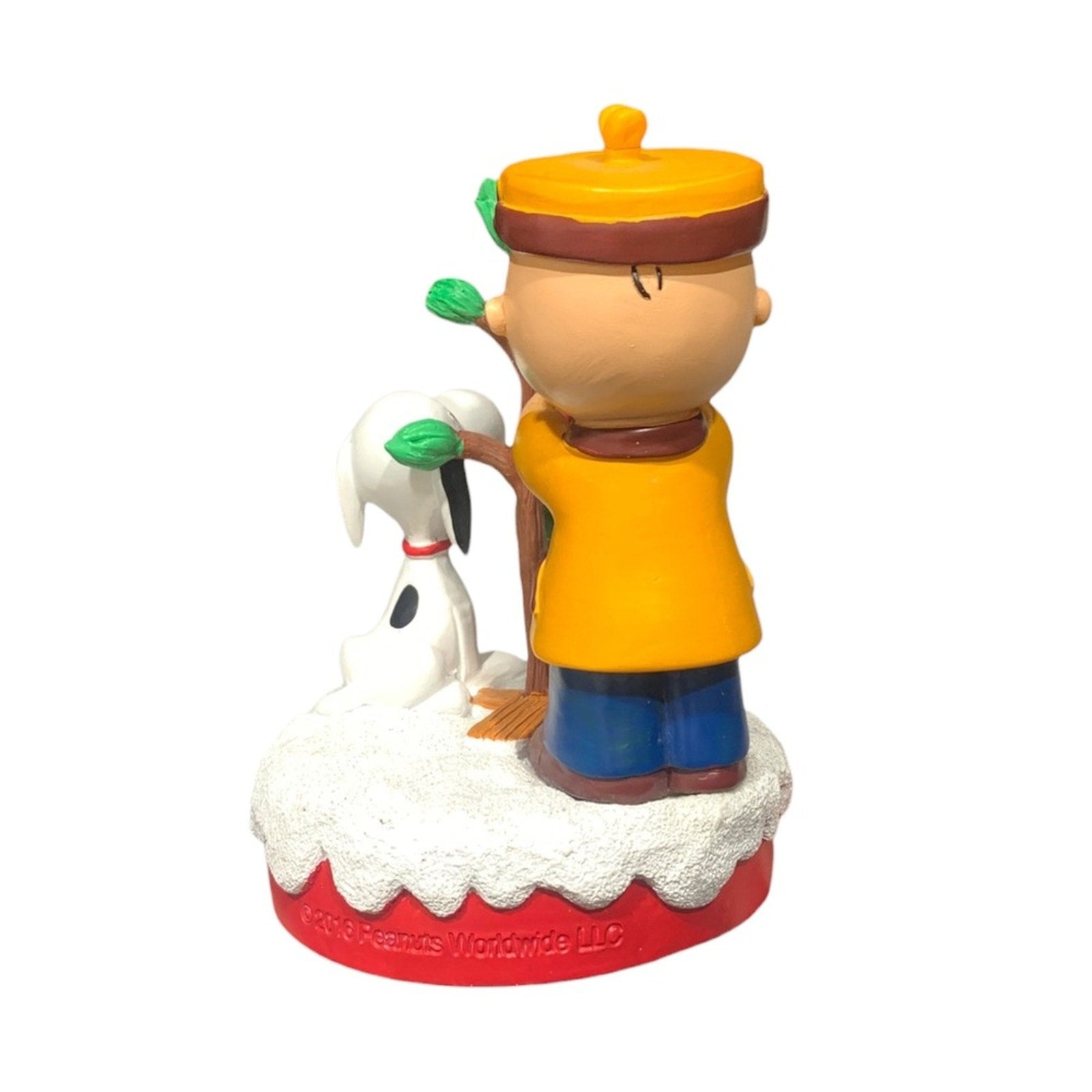 Peanuts Charlie Brown Snoopy Christmas Tree Figurine Decor 2019